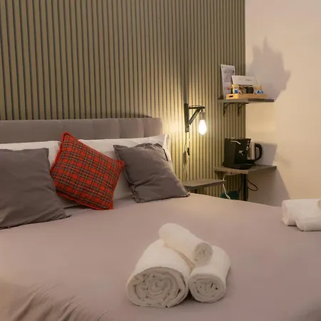 ゲストハウス Al Corso サレルノ